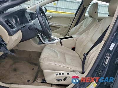Zdjęcie 7 z 13 samochodu: 2013 VOLVO S60 T5 VIN:YV1612FS6D1220829 - miniatura