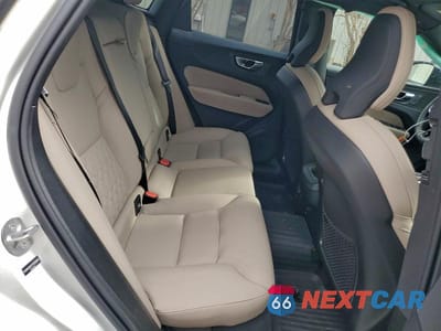 Zdjęcie 11 z 12 samochodu: 2026 VOLVO XC60 PLUS VIN:YV4M12RC1T1329681 - miniatura