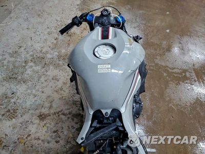 Zdjęcie 6 z 9 samochodu: 2026 HONDA CBR600 RR VIN:JH2PC40H9TK300252 - miniatura