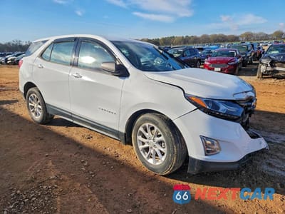 Czwarte zdjęcie samochodu z boku: 2019 CHEVROLET EQUINOX LS VIN:3GNAXHEV7KS576075 - miniatura