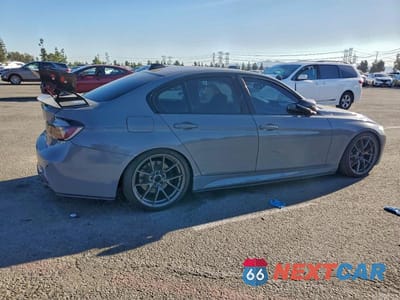 Trzecie zdjęcie samochodu z tyłu: 2013 BMW 335 I VIN:WBA3A9G52DNP37612 - miniatura