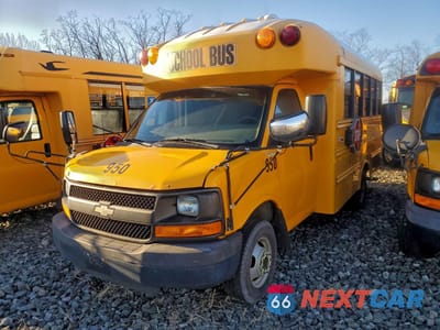 Drugie zdjęcie samochodu z przodu: 2013 CHEVROLET MINOTOUR E350 - SCHOOL BUS VIN:1GB3G2BG0D1149558 - miniatura