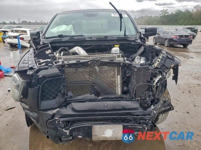 Piąte zdjęcie samochodu w środku: 2020 RAM 1500 CLASSIC WARLOCK VIN:1C6RR7GG0LS109714 - miniatura