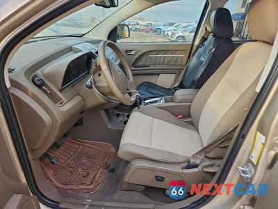 Zdjęcie 7 z 13 samochodu: 2009 DODGE JOURNEY SXT VIN:3D4GG57V69T170939 - miniatura