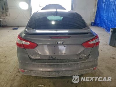 Zdjęcie 6 z 13 samochodu: 2014 FORD FOCUS SE VIN:1FADP3F28EL275490 - miniatura