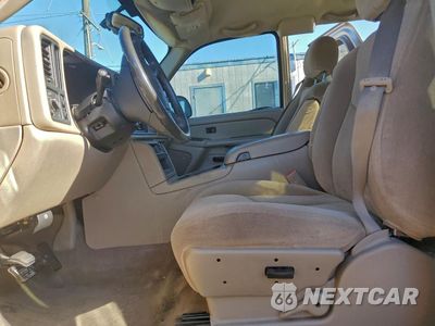 Zdjęcie 7 z 12 samochodu: 2004 GMC NEW SIERRA C1500 VIN:2GTEC19V641136743 - miniatura