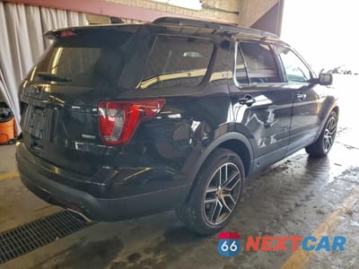 Trzecie zdjęcie samochodu z tyłu: 2017 FORD EXPLORER SPORT VIN:1FM5K8GT0HGA72474 - miniatura