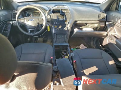 Zdjęcie 8 z 13 samochodu: 2018 FORD EXPLORER POLICE INTERCEPTOR VIN:1FM5K8AR7JGB92226 - miniatura