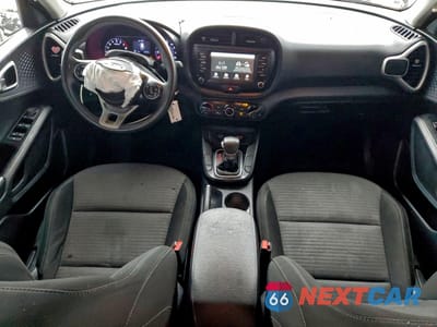Zdjęcie 8 z 12 samochodu: 2020 KIA SOUL LX VIN:KNDJ23AU2L7057720 - miniatura