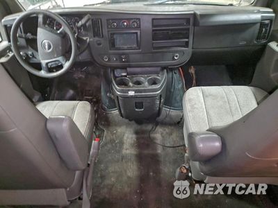 Zdjęcie 8 z 13 samochodu: 2010 GMC SAVANA G2500 LT VIN:1GJZGRDG1A1109196 - miniatura
