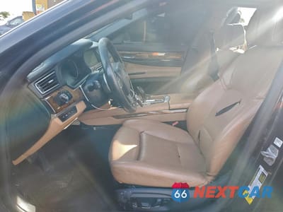 Zdjęcie 7 z 12 samochodu: 2015 BMW 750 LI VIN:WBAYE8C55FD782076 - miniatura