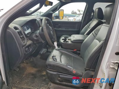 Zdjęcie 7 z 13 samochodu: 2021 RAM 3500 UTILITY / SERVICE TRUCK VIN:3C7WRTCJ9MG593531 - miniatura
