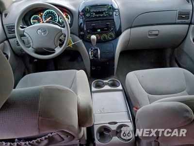 Zdjęcie 8 z 13 samochodu: 2005 TOYOTA SIENNA CE VIN:5TDZA23C35S265022 - miniatura