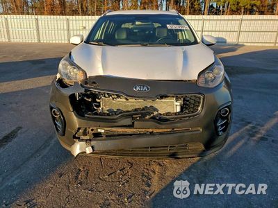 Piąte zdjęcie samochodu w środku: 2017 KIA SPORTAGE EX VIN:KNDPN3AC3H7136152 - miniatura