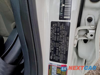 Zdjęcie 13 z 13 samochodu: 2016 KIA RIO LX VIN:KNADM4A31G6637697 - miniatura