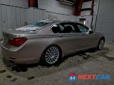 Trzecie zdjęcie samochodu z tyłu: 2012 BMW 750 LXI VIN:WBAKC8C57CC437189 - miniatura