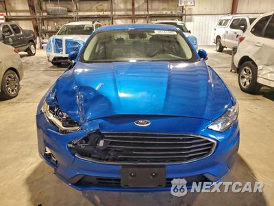 Piąte zdjęcie samochodu w środku: 2019 FORD FUSION S VIN:3FA6P0G75KR112553 - miniatura