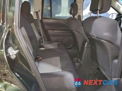Zdjęcie 11 z 13 samochodu: 2010 JEEP COMPASS SPORT VIN:1J4NT4FBXAD622798 - miniatura