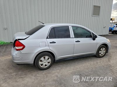 Trzecie zdjęcie samochodu z tyłu: 2011 NISSAN VERSA S VIN:3N1CC1AP6BL467793 - miniatura