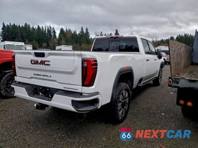 Trzecie zdjęcie samochodu z tyłu: 2025 GMC SIERRA 3500HD VIN:1GT4UWEY3SF203486 - miniatura