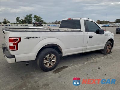 Trzecie zdjęcie samochodu z tyłu: 2020 FORD F150 XL 2WD V6 REG CAB 2.7L XL VIN:1FTMF1CP8LKD36860 - miniatura