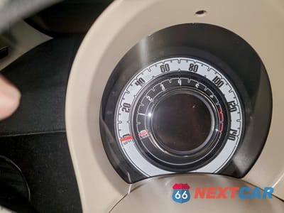 Zdjęcie 9 z 13 samochodu: 2012 FIAT 500 LOUNGE VIN:3C3CFFCR4CT229110 - miniatura