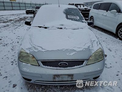Piąte zdjęcie samochodu w środku: 2005 FORD FOCUS ZX4 VIN:1FAFP34N95W106700 - miniatura