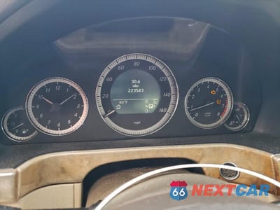 Zdjęcie 9 z 11 samochodu: 2011 MERCEDES-BENZ E350 VIN:WDDHF8HB3BA306599 - miniatura