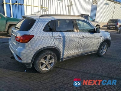 Trzecie zdjęcie samochodu z tyłu: 2018 MITSUBISHI RVR SE LIMITED VIN:JA4AJ4AW5JZ604923 - miniatura