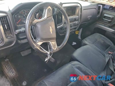 Zdjęcie 8 z 13 samochodu: 2018 CHEVROLET SILVERADO C3500 LT VIN:1GB5CZCG8JZ327726 - miniatura