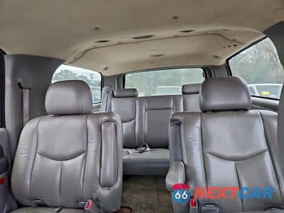 Zdjęcie 10 z 12 samochodu: 2003 CHEVROLET SUBURBAN C1500 VIN:3GNEC16Z13G206251 - miniatura