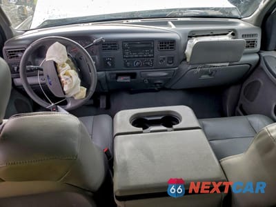 Zdjęcie 8 z 13 samochodu: 2003 FORD F250 SUPER DUTY VIN:1FTNX21F03EA62098 - miniatura