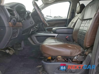 Zdjęcie 7 z 12 samochodu: 2016 NISSAN TITAN XD PLATINUM RESERVE DIESEL VIN:1N6BA1F43GN501304 - miniatura