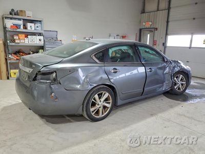 Trzecie zdjęcie samochodu z tyłu: 2015 NISSAN ALTIMA 2.5 VIN:1N4AL3APXFC112875 - miniatura