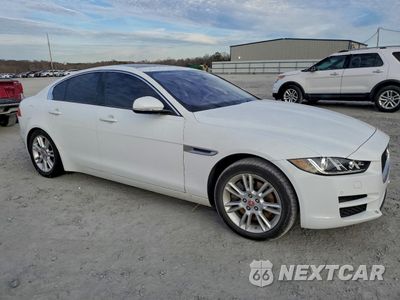 Czwarte zdjęcie samochodu z boku: 2017 JAGUAR XE PREMIUM VIN:SAJAD4BG9HA969524 - miniatura