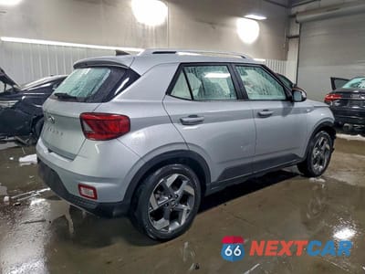 Trzecie zdjęcie samochodu z tyłu: 2022 HYUNDAI VENUE SEL VIN:KMHRC8A33NU149343 - miniatura