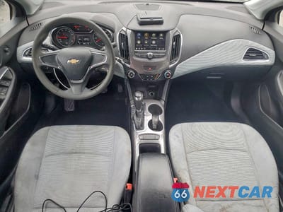 Zdjęcie 8 z 12 samochodu: 2019 CHEVROLET CRUZE LS VIN:1G1BC5SM2K7137294 - miniatura