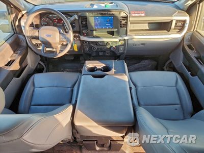 Zdjęcie 8 z 14 samochodu: 2023 FORD F550 SUPER DUTY VIN:1FD0W5HT3PEC54384 - miniatura