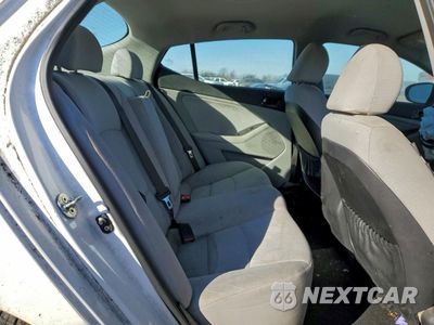 Zdjęcie 10 z 13 samochodu: 2014 KIA OPTIMA VIN:KNAGM4A79E5461663 - miniatura