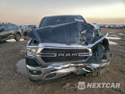 Piąte zdjęcie samochodu w środku: 2019 RAM 1500 BIG HORN/LONE STAR VIN:1C6RREFT2KN812571 - miniatura