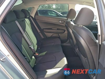 Zdjęcie 10 z 12 samochodu: 2017 KIA OPTIMA HYBRID VIN:KNAGT4LE9H5011109 - miniatura