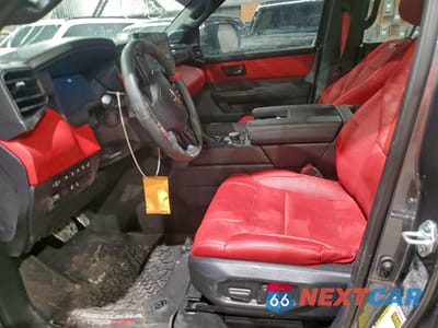 Zdjęcie 7 z 12 samochodu: 2024 TOYOTA SEQUOIA SR5 VIN:7SVAAABA7RX028773 - miniatura