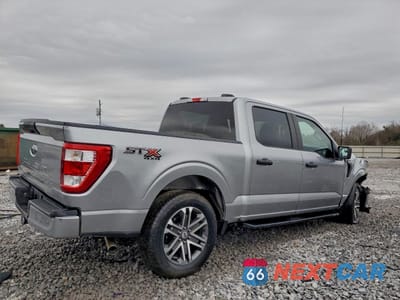 Trzecie zdjęcie samochodu z tyłu: 2022 FORD F150 SUPERCREW VIN:1FTFW1E52NKD88220 - miniatura