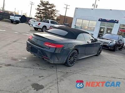 Czwarte zdjęcie samochodu z boku: 2017 MERCEDES-BENZ S 550 VIN:WDDXK8CB8HA022392 - miniatura