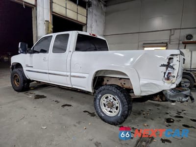 Drugie zdjęcie samochodu z przodu: 2001 GMC SIERRA K2500 HEAVY DUTY VIN:1GTHK29181E326637 - miniatura