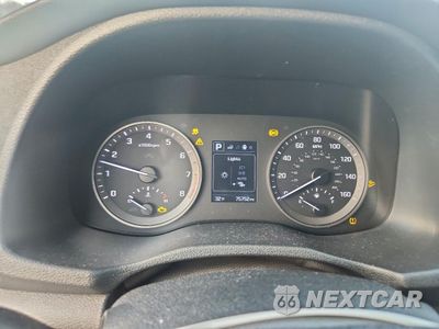 Zdjęcie 9 z 15 samochodu: 2017 HYUNDAI TUCSON LIMITED VIN:KM8J33A29HU534661 - miniatura