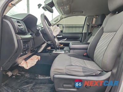 Zdjęcie 7 z 12 samochodu: 2020 TOYOTA TUNDRA SR5 VIN:5TFDY5F16LX909945 - miniatura