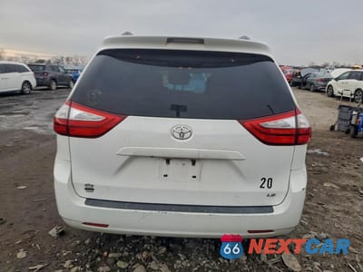 Zdjęcie 6 z 13 samochodu: 2016 TOYOTA SIENNA LE VIN:5TDKK3DCXGS694695 - miniatura