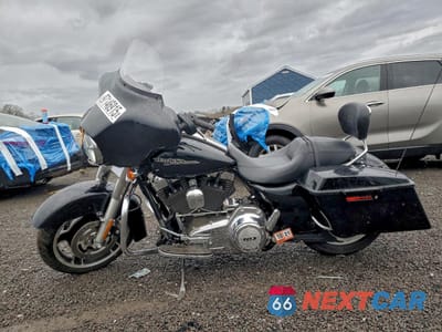 Trzecie zdjęcie samochodu z tyłu: 2013 HARLEY-DAVIDSON FLHX STREET GLIDE VIN:1HD1KBM19DB683208 - miniatura