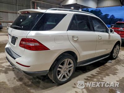 Trzecie zdjęcie samochodu z tyłu: 2015 MERCEDES-BENZ ML 350 VIN:4JGDA5JB9FA572131 - miniatura